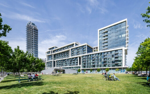 Aqualina at Bayside (c) Photo by Jimmy Wu Photography