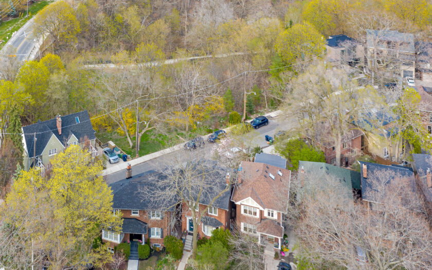 (c) Aerial photos of 169 Welland Ave by DroneHub exclusively for SHANE.