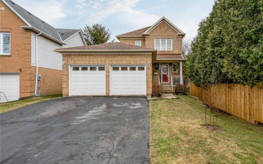 1 Houndtrail Dr