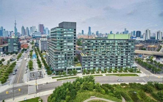 N416-1220 Bayview Ave