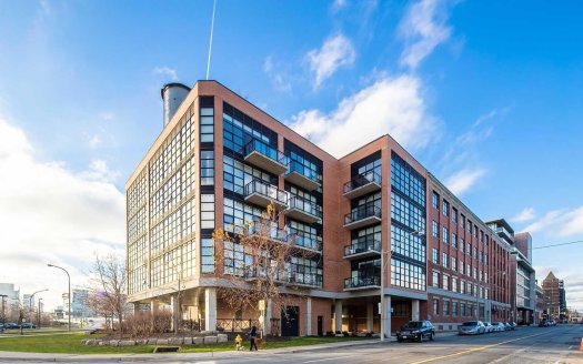 231-68 Broadview Ave