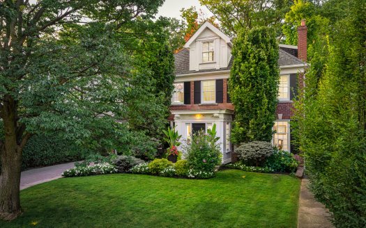 220 Strathallan Wood - Listed with Broker Shane Carslake