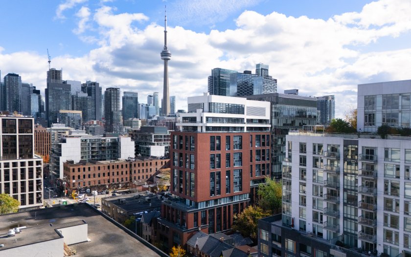 902-501 Adelaide St W (c) Photos by SHANE Maps exclusively for SHANE Maps